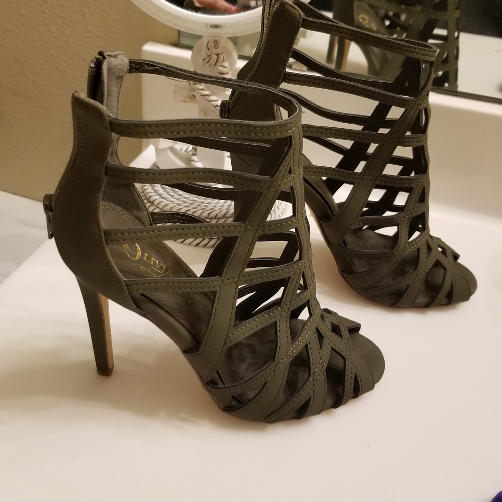 Olivia Heels" Suede "